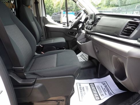 Used 2025 Ford Transit 250 Low Roof w/ Exterior Upgrade Package RWD image 32