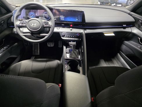 New 2026 Hyundai Elantra Sport image 18