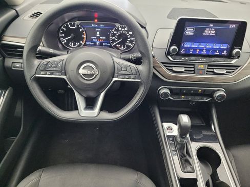 Used 2023 Nissan Altima 2.5 SV image 22