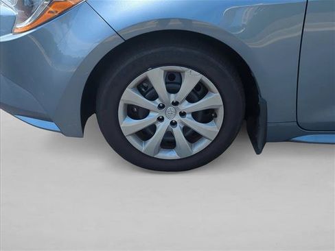 Used 2025 Toyota Corolla LE FWD image 29