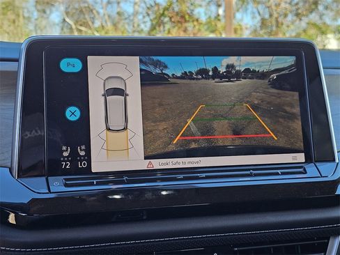 Used 2025 Volkswagen Atlas SE image 10