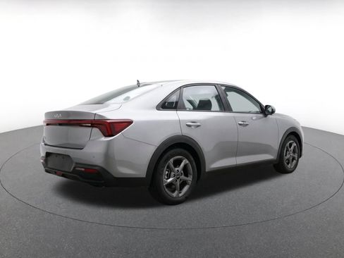 Used 2026 Kia K4 FWD image 7