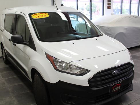 Used 2023 Ford Transit Connect XL image 3