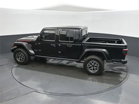 New 2025 Jeep Gladiator Rubicon image 33
