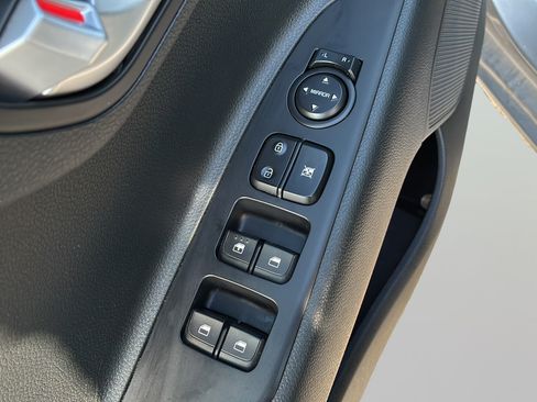 Used 2023 Kia Rio S FWD image 12