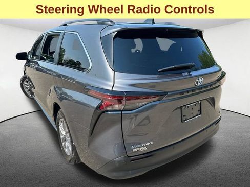 Used 2025 Toyota Sienna XLE w/ XLE Plus Package AWD/4WD image 7