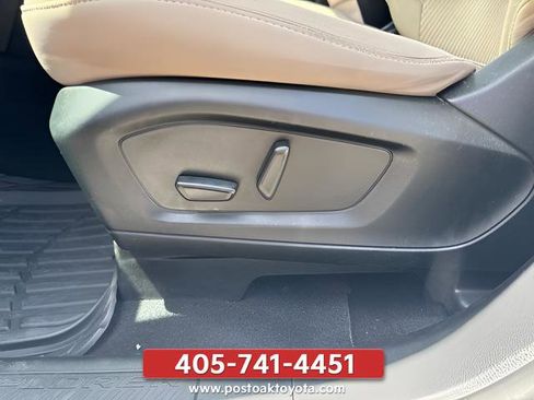Used 2022 Ford Explorer 4WD image 15