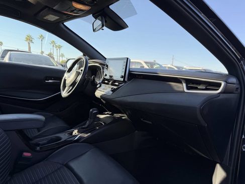 Used 2020 Toyota Corolla XSE image 27