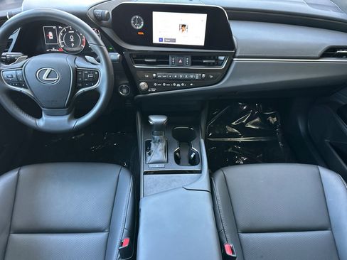 Certified 2025 Lexus ES 350 w/ Accessory Package (Z2) FWD image 16