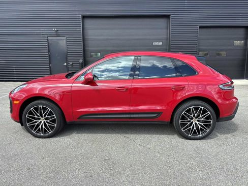 Certified 2026 Porsche Macan AWD/4WD image 7