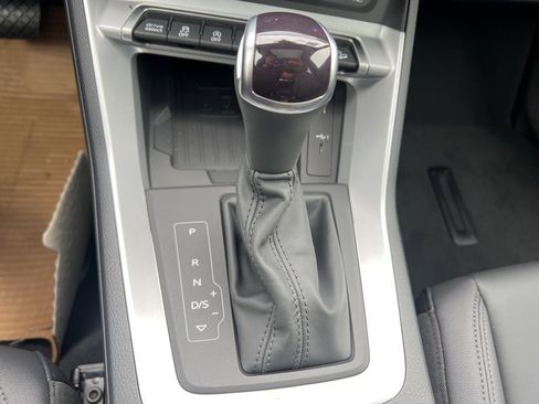 New 2025 Audi Q3 2.0T Premium image 28