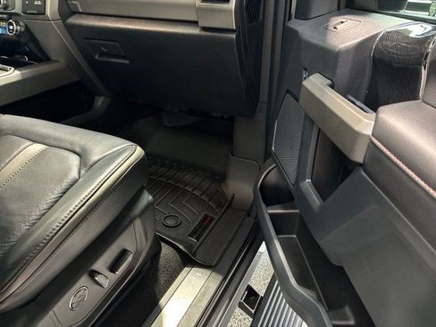 Used 2022 Ford F250 Platinum AWD/4WD image 13