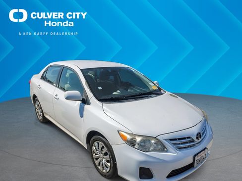 Used 2013 Toyota Corolla LE image 1