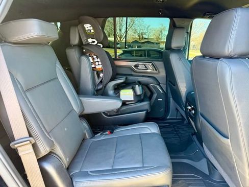 Used 2025 GMC Yukon Denali image 11
