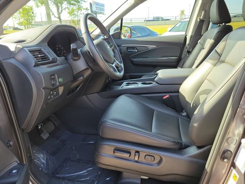 Used 2025 Honda Ridgeline RTL image 12