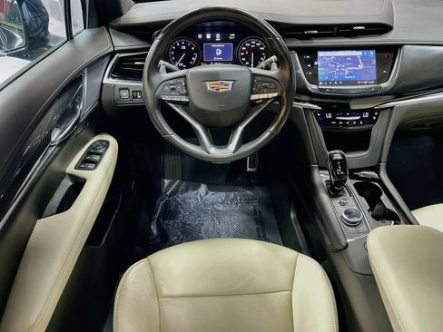 Used 2024 Cadillac XT6 Sport w/ Technology Package AWD/4WD image 24