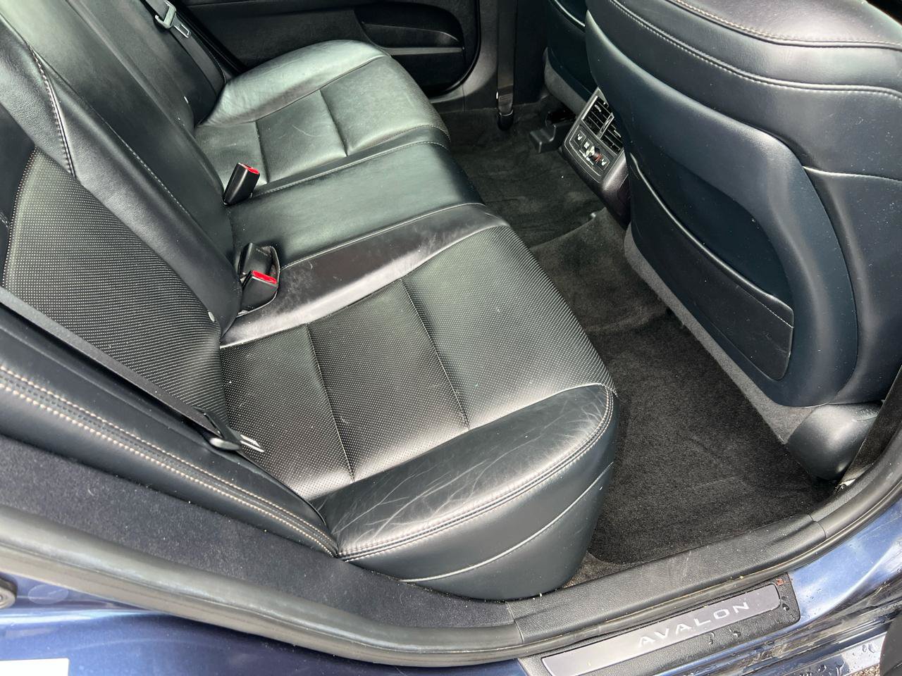 Used 2016 Toyota Avalon Limited FWD image 14
