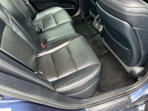 Used 2016 Toyota Avalon Limited FWD image 14