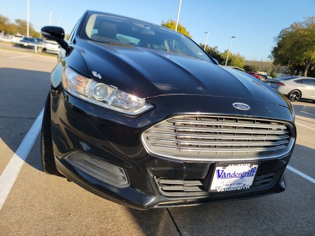 Used 2016 Ford Fusion SE FWD image 14