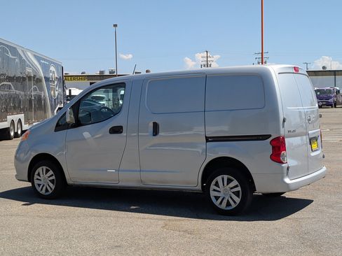 Used 2019 Nissan NV200 SV w/ Navigation Package image 5