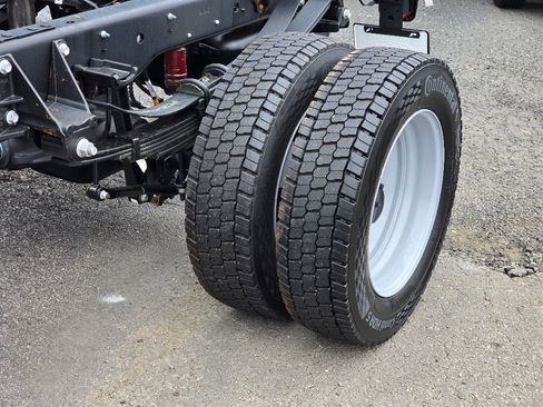 New 2025 Ford F450 XLT image 26