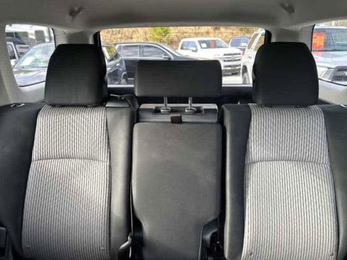 Used 2017 Toyota 4Runner SR5 RWD image 8