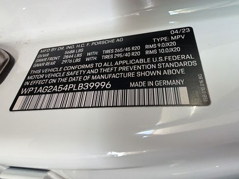 Used 2023 Porsche Macan S AWD/4WD image 11
