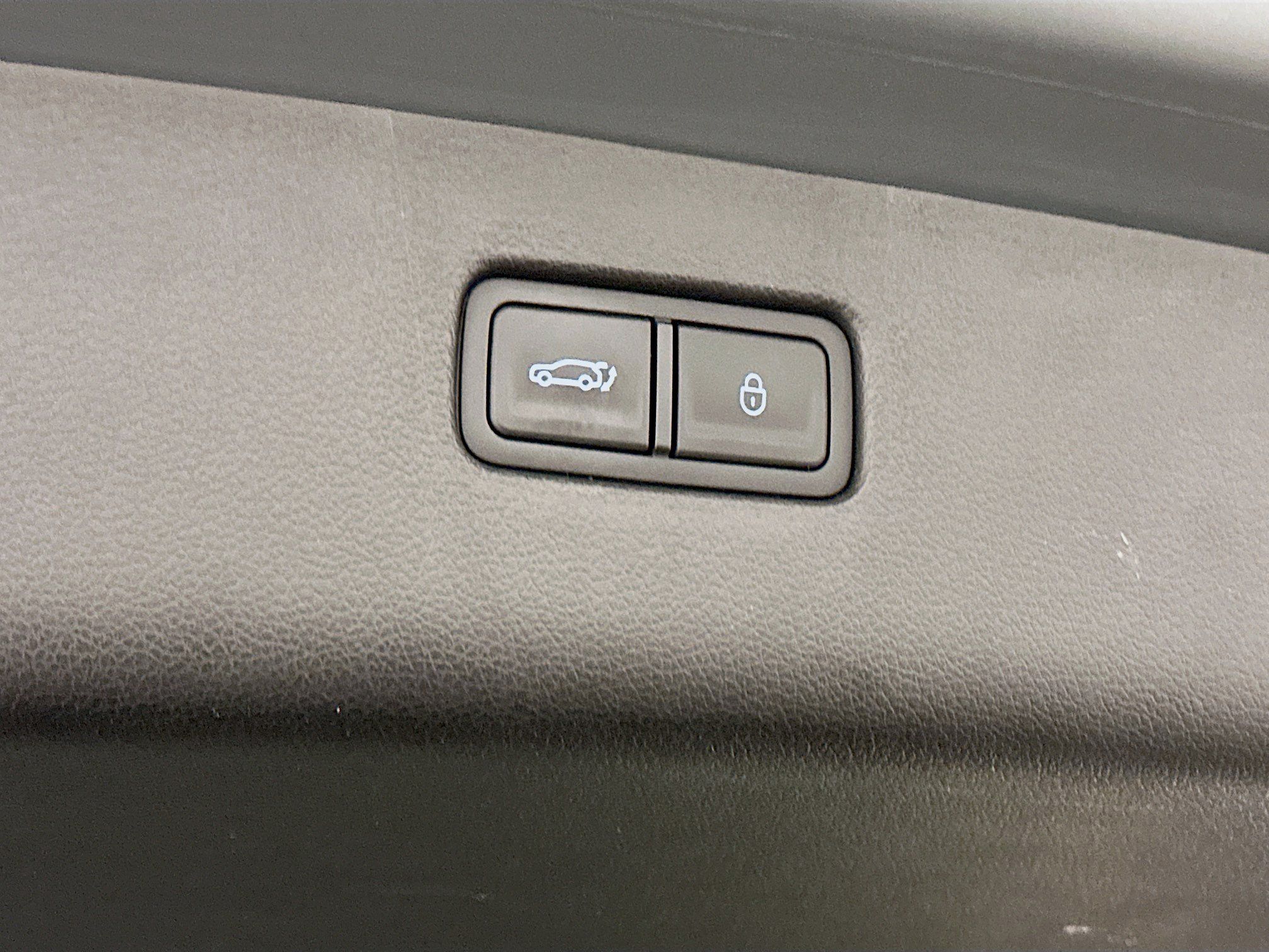 Used 2025 Genesis GV80 2.5T Standard AWD/4WD image 31