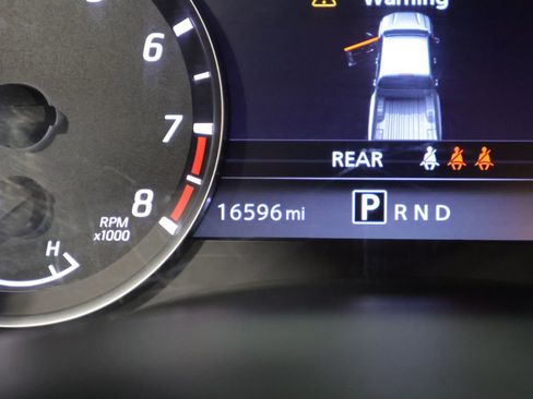 Used 2024 Nissan Frontier SV AWD/4WD image 38