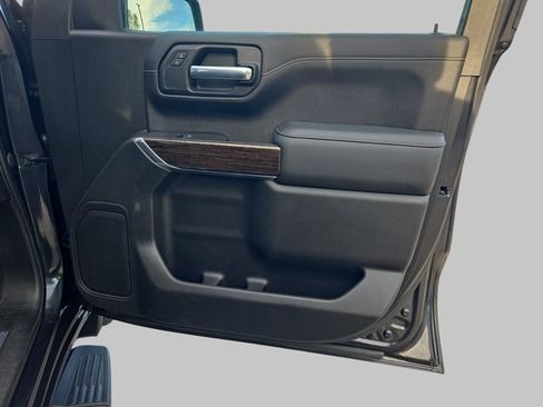 Used 2020 GMC Sierra 1500 SLE image 11