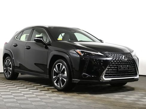 Used 2025 Lexus UX 300h AWD w/ Cold Area Package image 9