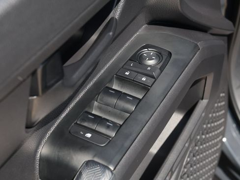 Used 2025 Toyota Tacoma SR RWD image 25