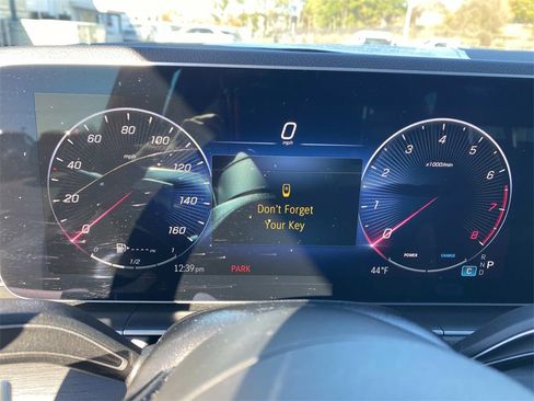 Used 2025 Mercedes-Benz GLE 350 4MATIC image 17