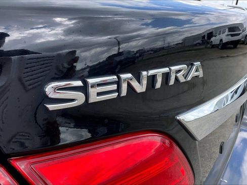 Used 2018 Nissan Sentra SV FWD image 21