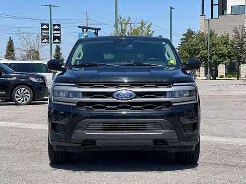 Used 2023 Ford Expedition XLT AWD/4WD image 2