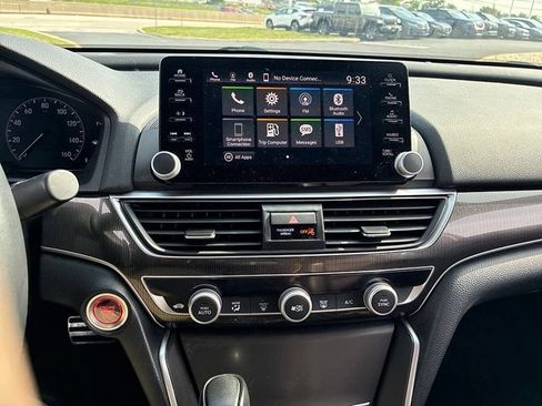 Used 2018 Honda Accord Sport image 27