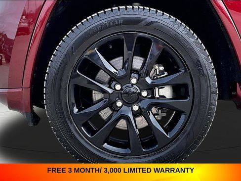 Used 2022 Jeep Grand Cherokee Laredo X AWD/4WD image 31