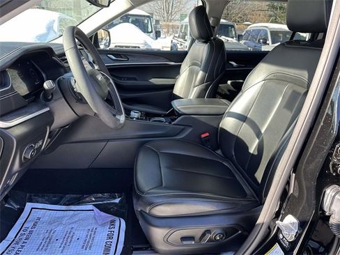 Certified 2023 Jeep Grand Cherokee L Limited image 14