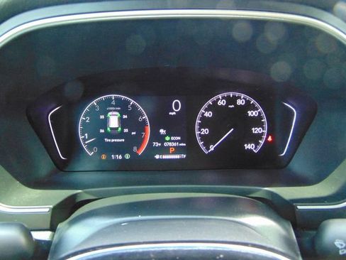 Used 2025 Honda Pilot Sport image 16
