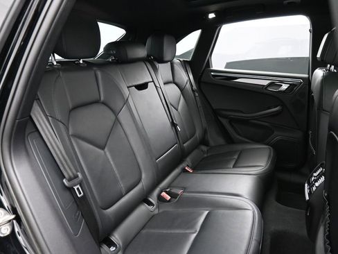 Certified 2023 Porsche Macan Turbo image 27