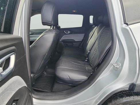 Used 2025 Jeep Compass Sport AWD/4WD image 16