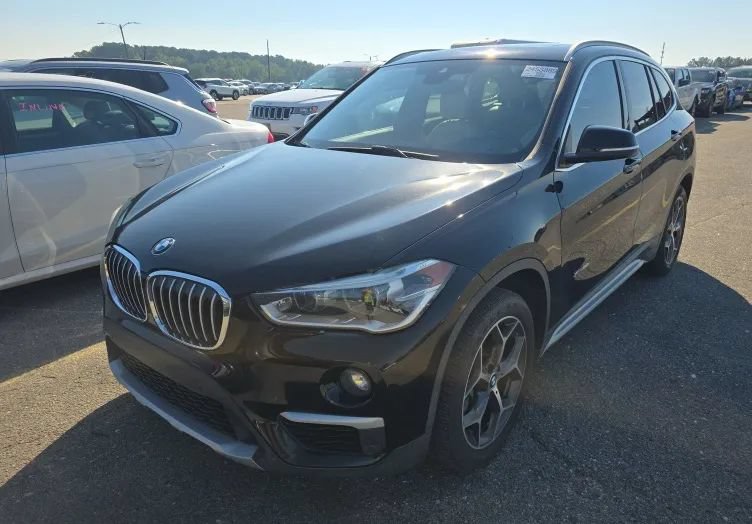 Used 2017 BMW X1 xDrive28i AWD/4WD image 1