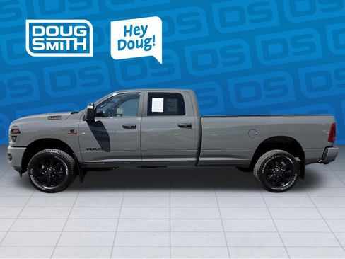Used 2026 RAM 3500 Big Horn AWD/4WD image 2