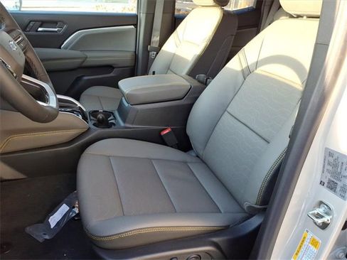 New 2026 Chevrolet Colorado ZR2 w/ Technology Package image 7