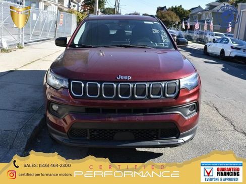 Used 2025 Jeep Compass Limited AWD/4WD image 1