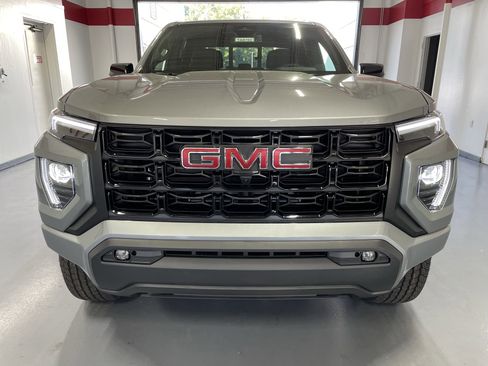 New 2026 GMC Canyon Elevation w/ Convenience Package image 2