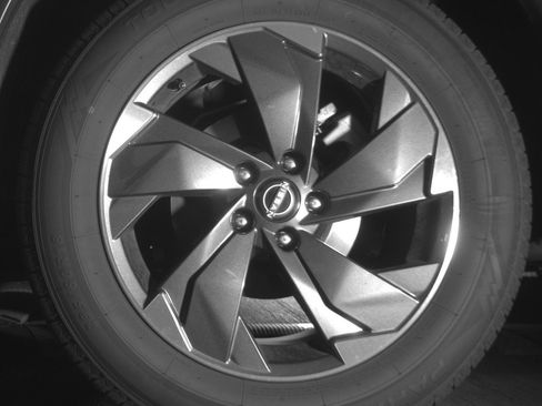 Used 2025 Nissan Rogue SV image 14