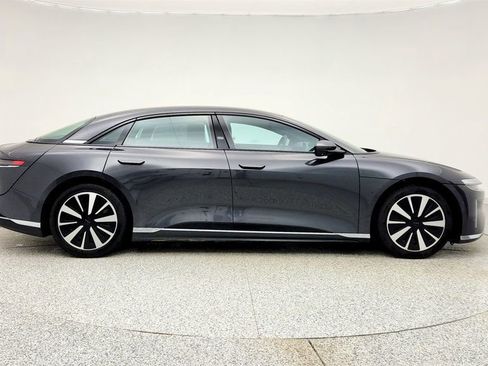 Used 2023 Lucid Air Touring image 4