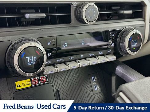 Used 2025 Toyota Tacoma Limited AWD/4WD image 23
