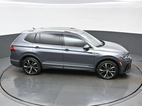 Used 2024 Volkswagen Tiguan SEL R-Line AWD/4WD image 43